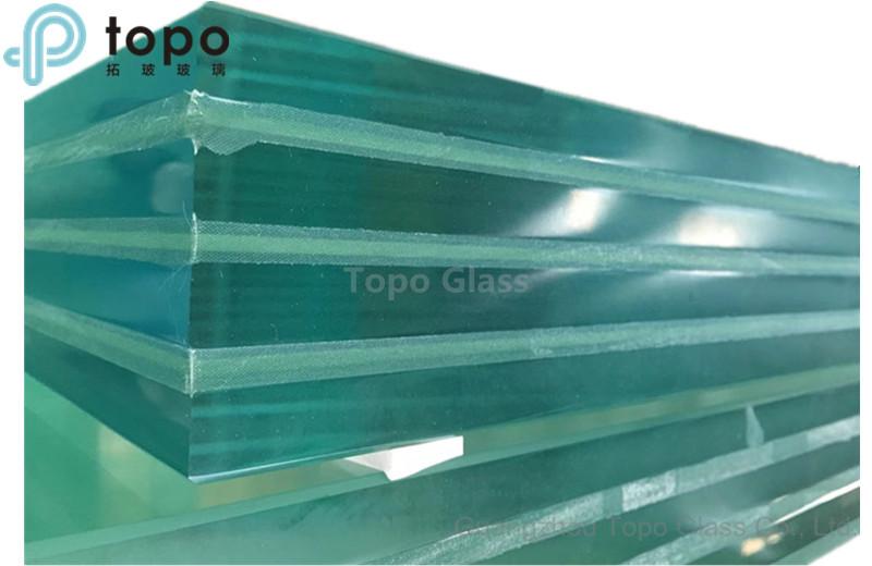 Verre feuillet&eacute;