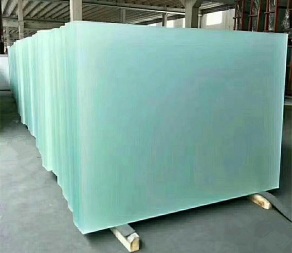 Verre givr&eacute; acide