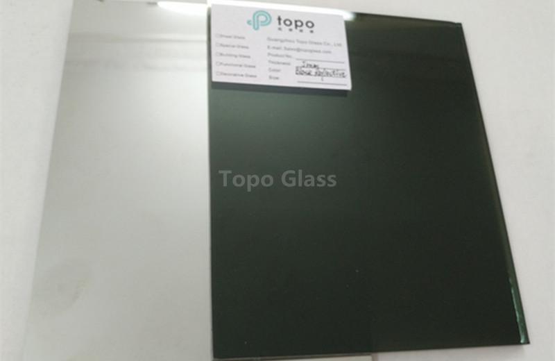 زجاج مطلي باللون الأسود