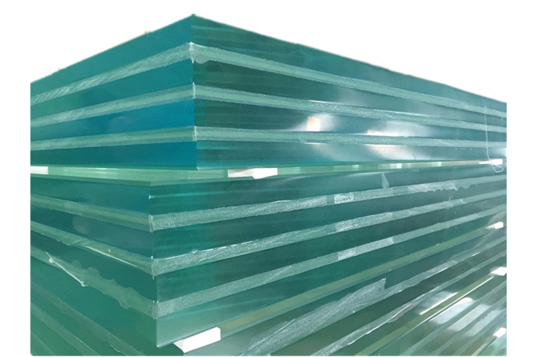 Verre feuillet&eacute;