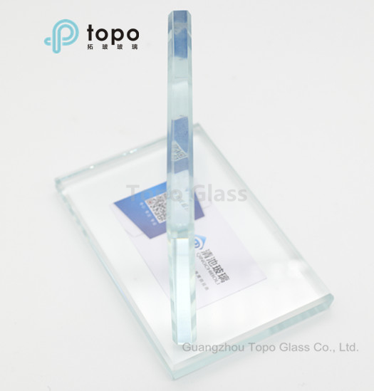 Verre de construction super clair
